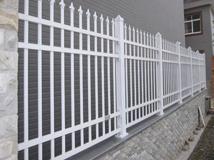 四橫杠鋅鋼護(hù)欄 四橫杠鋅鋼護(hù)欄